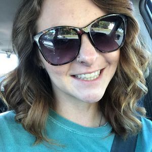 Meet your Posher, Abby